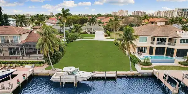 1046 Fieldstone DR