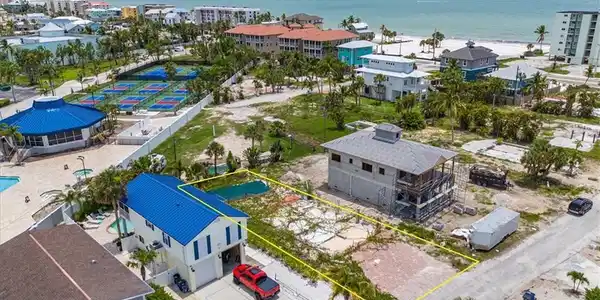 122 Gulfview AVE