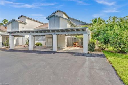 17452 Woodland TRCE