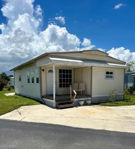 5558 Palm Beach BLVD