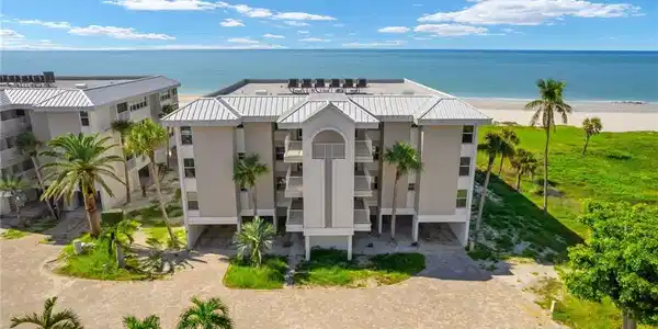 3225 W Gulf DR