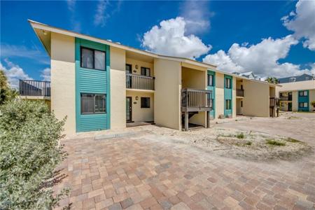 22796 Island Pines WAY