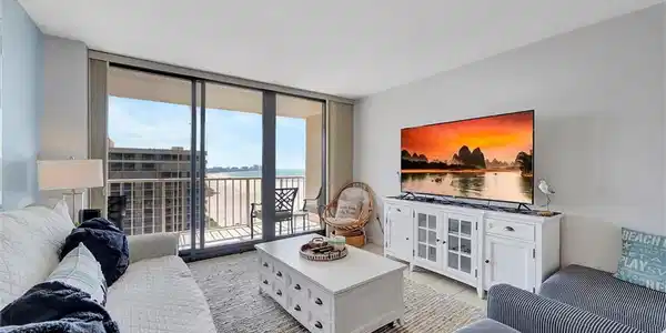 440 Seaview CT
