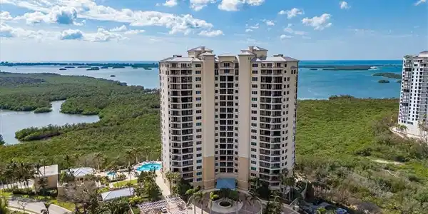 4875 Pelican Colony BLVD