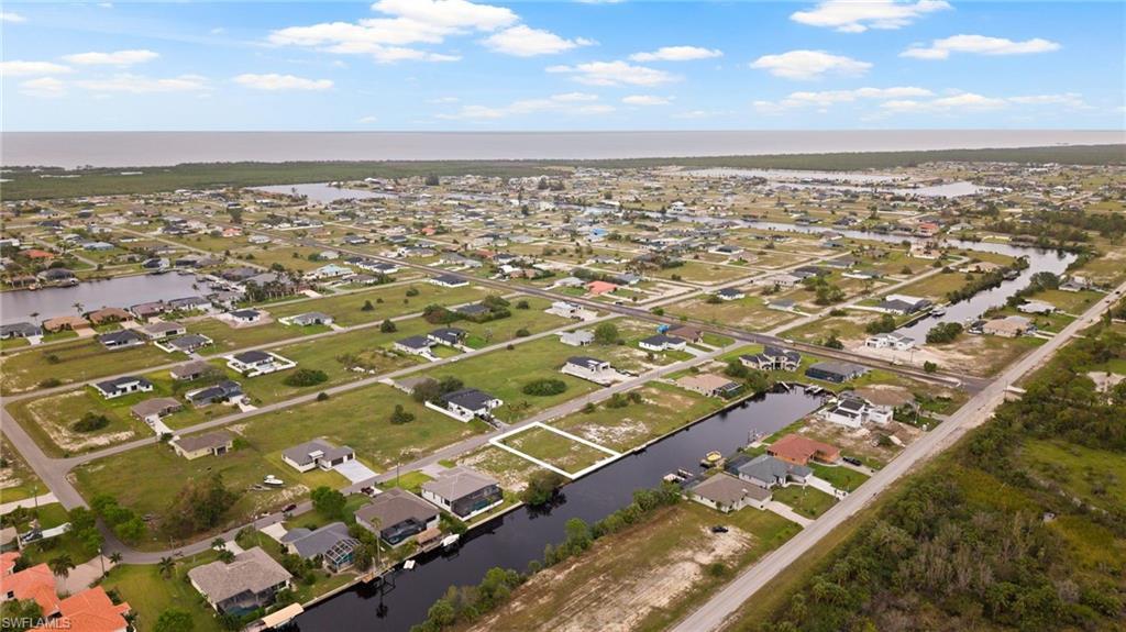 Image 3: Drone/aerial view