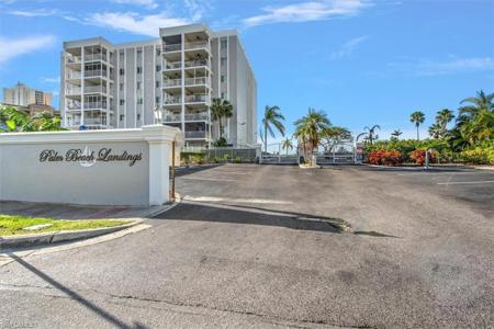 2885 Palm Beach BLVD