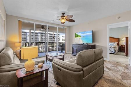 4471 Bay Beach LN
