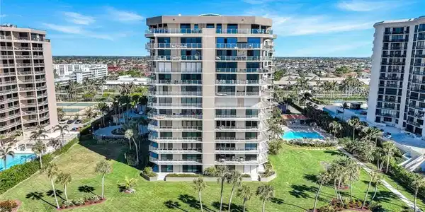 176 S Collier BLVD