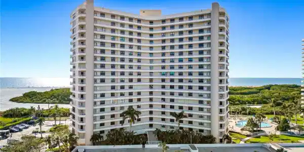 380 Seaview CT