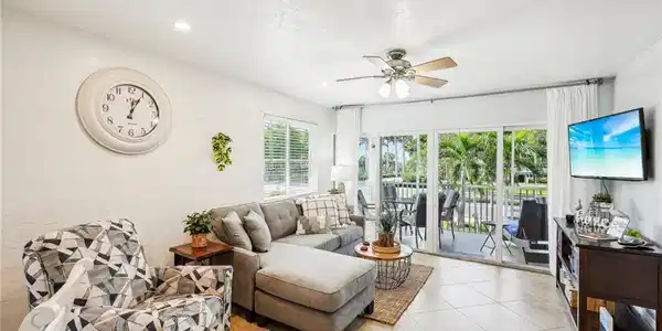 261 S Collier BLVD