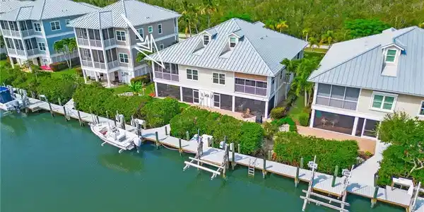 318 Angler DR