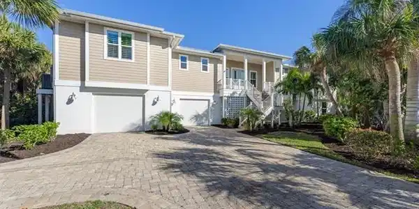 659 Anchor DR