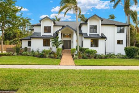 1320 Alcazar AVE