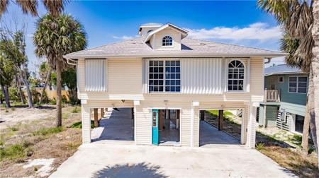 121 Coconut DR