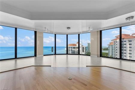 81 Seagate DR