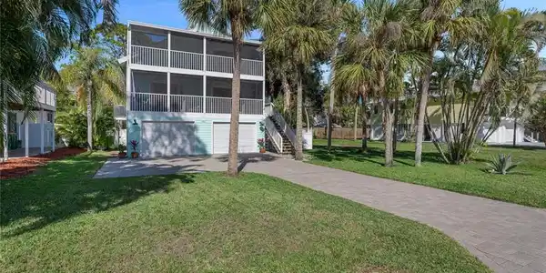 751 Glendale AVE