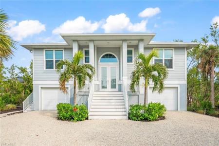 592 Sea Oats DR