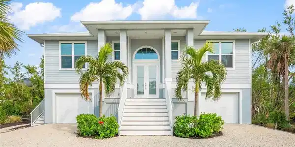592 Sea Oats DR