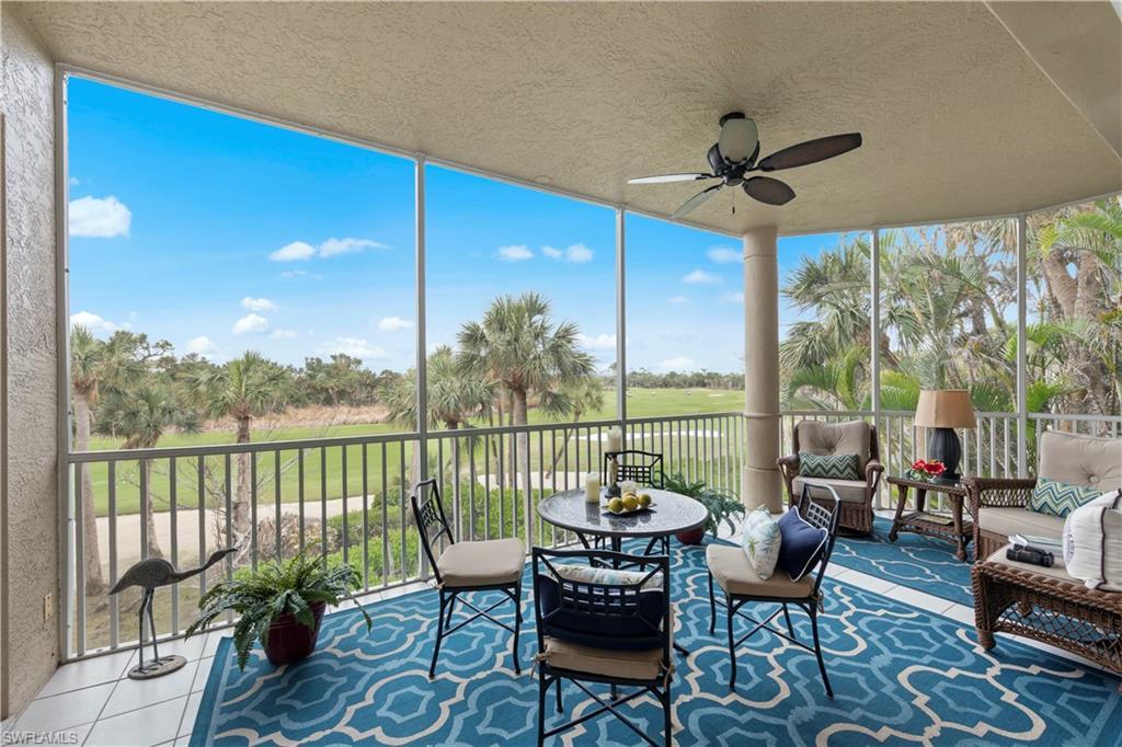 Image 2: Sunroom with ceiling fan