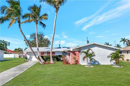 1421 SE 34th TER