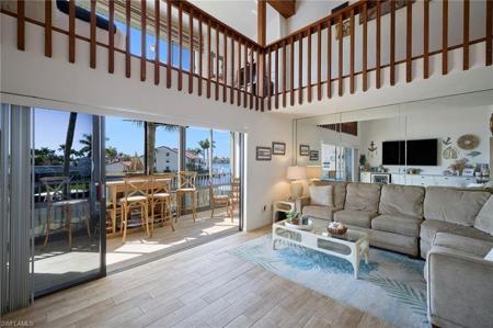 610 Victoria DR