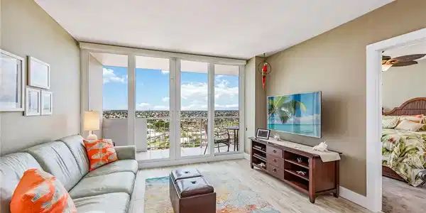 140 Seaview CT