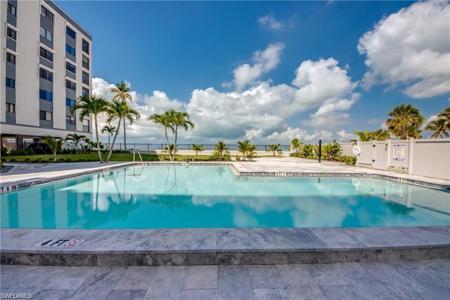392 Estero BLVD
