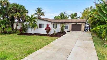 2226 Santiago AVE