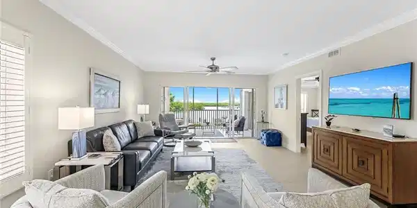 13105 Vanderbilt DR