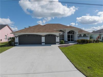 4421 SW 26th CT