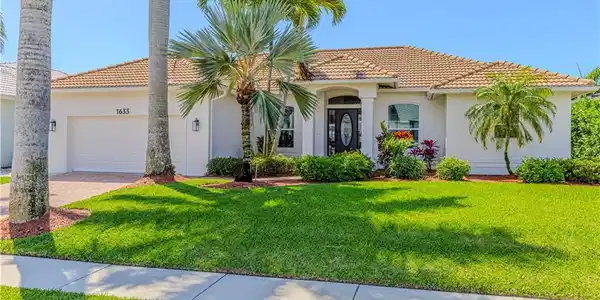 1633 Barbarosa CT