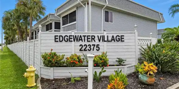 22375 Edgewater DR