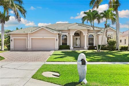7 Blue Hill CT