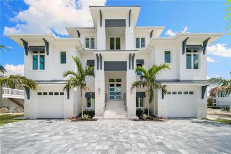 273 Trade Winds AVE