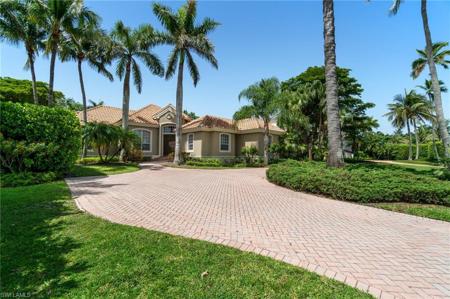 238 9th AVE S