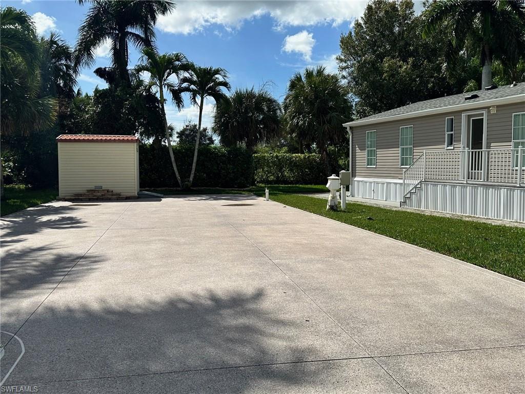 Image 4: View of patio