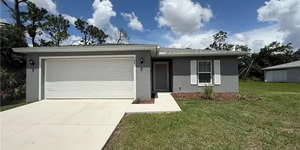 208 Ravenswood BLVD