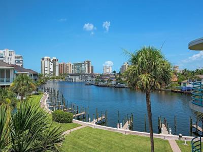 355 Park Shore DR
