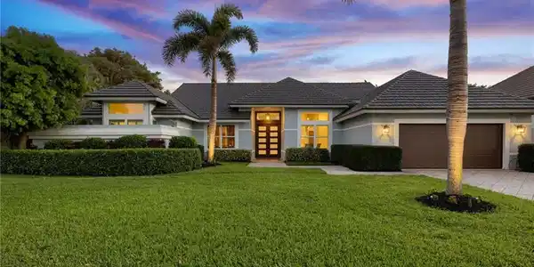 812 ARROWHEAD LN