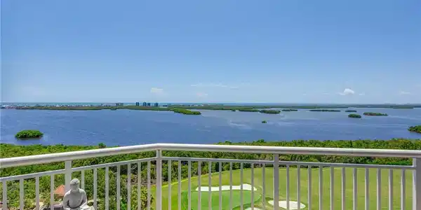4951 Bonita Bay BLVD