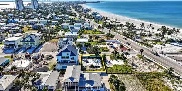 117 Hibiscus DR