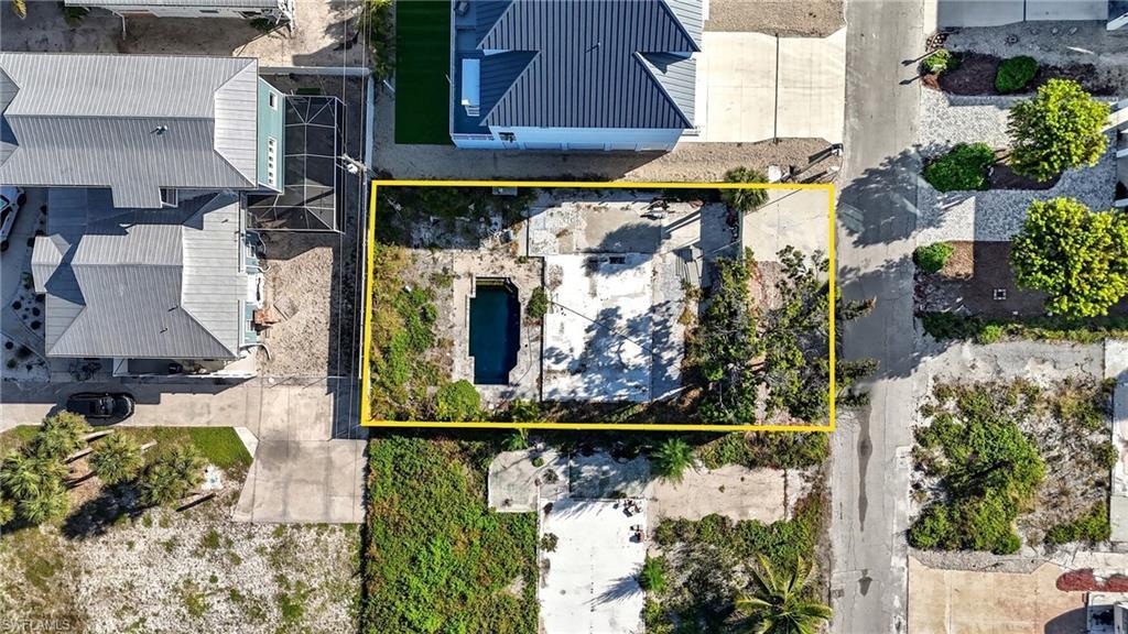 Image 4: Bird's eye view of lot - Virtually Edited Image