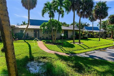 900 Henderson Creek DR