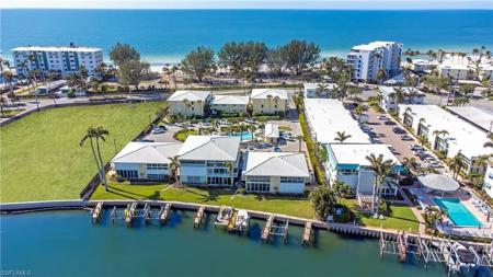 2082 Gulf Shore BLVD N