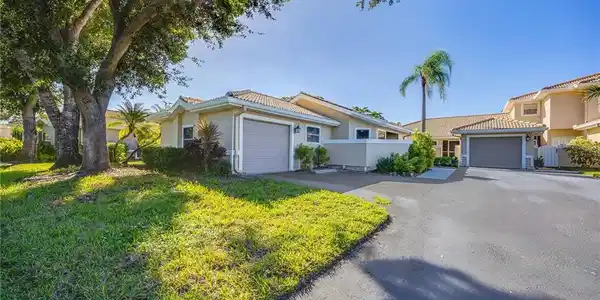 394 Emerald Bay CIR