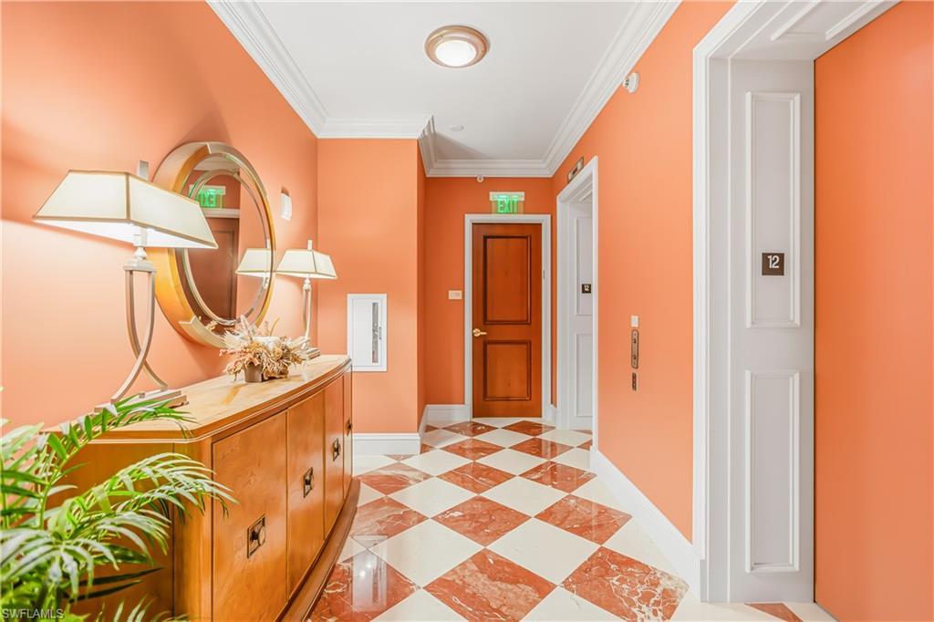 Image 3: Private elevator lobby