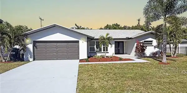 959 N Town And River DR