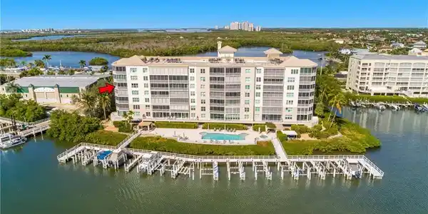 Image 3: A dream location off Bonita Beach Rd. in Collier County
