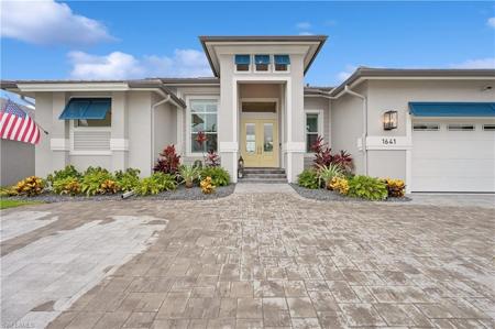 1641 Orleans CT