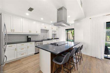 772 Reef Point CIR